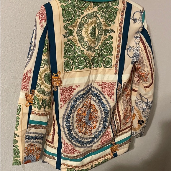 Elegant Multicolor Patterned Blazer - Picture 6 of 10